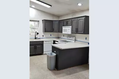 1906 Mitchell Street, Oshkosh, WI 54901 - Photo 6