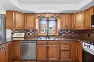 1017 N Bay Ridge Rd, Appleton, WI 54915 - Photo 8