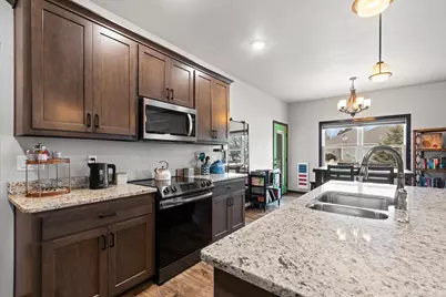3164 Howard View Lane, Green Bay, WI 54313 - Photo 10