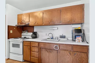 202 E Rees Street, Fond du Lac, WI 54935 - Photo 4