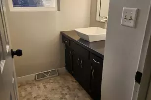 31 N Linden Ln, Appleton, WI 54915 - Photo 8