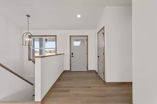 3023 Woodward Wy, De Pere, WI 54115 - Photo 8