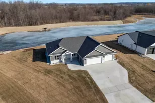 1652 Torchwood Trl, De Pere, WI 54115 - Photo 4