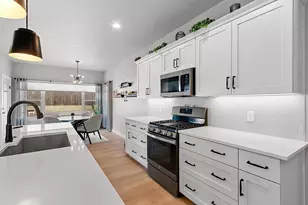 1652 Torchwood Trl, De Pere, WI 54115 - Photo 14