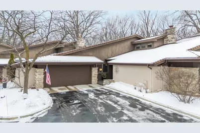 2661 Northern Road #E, Appleton, WI 54914 - Photo 2