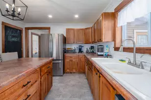 725 Shearer St, Waupaca, WI 54981 - Photo 6