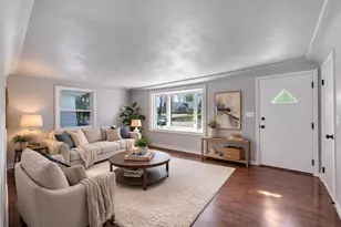 2940 N Oneida St, Appleton, WI 54911 - Photo 2