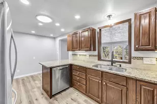 2940 N Oneida St, Appleton, WI 54911 - Photo 6