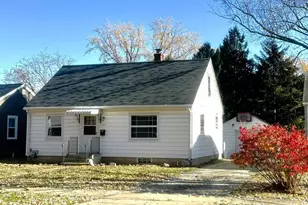 1707 12th Ave, Green Bay, WI 54304 - Photo 2