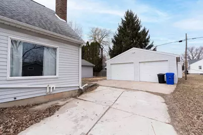 914 W Brewster Street, Appleton, WI 54914 - Photo 16