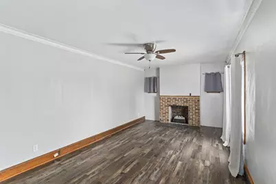 914 W Brewster Street, Appleton, WI 54914 - Photo 2