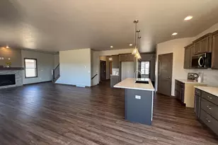 N8061 Blue Heron Circle, Sherwood, WI 54169 - Photo 8