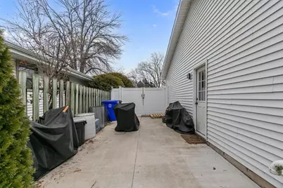 533 N Canterbury Drive, Appleton, WI 54915 - Photo 38