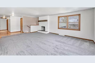 808 Ridgeway Boulevard, De Pere, WI 54115 - Photo 12