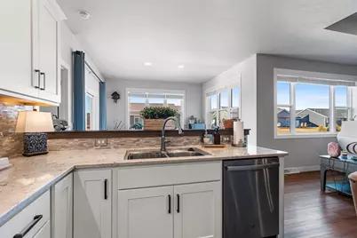 2950 E Turquoise Lane, Appleton, WI 54913 - Photo 6