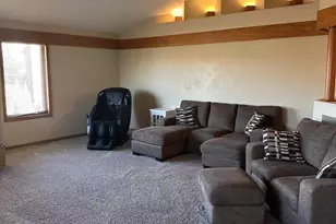 1690 Gateway Meadows Ln, Neenah, WI 54956 - Photo 8