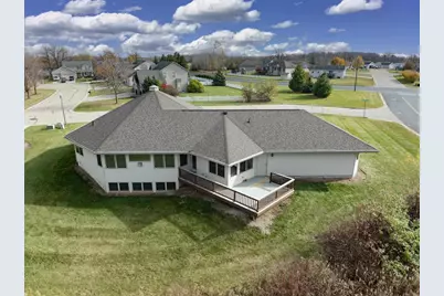 1690 Gateway Meadows Lane, Neenah, WI 54956 - Photo 26