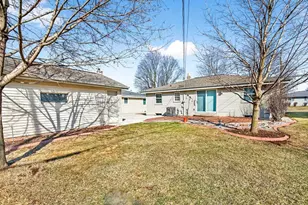 49 Fairway Ct, Appleton, WI 54915 - Photo 38