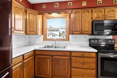 49 Fairway Court, Appleton, WI 54915 - Photo 8