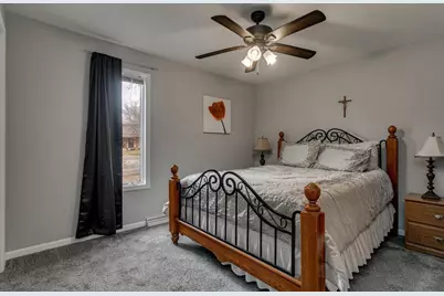 1025 Greendale Court, Menasha, WI 54952 - Photo 22