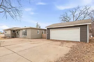 236 W 20th Ave, Oshkosh, WI 54902 - Photo 20