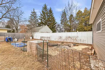 236 W 20th Avenue, Oshkosh, WI 54902 - Photo 24