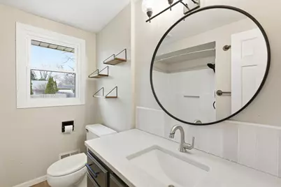 236 W 20th Avenue, Oshkosh, WI 54902 - Photo 14