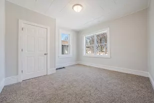 1370 Ceape Ave, Oshkosh, WI 54901 - Photo 6