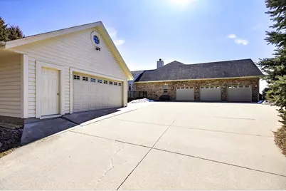 5565 Applewood Court, Hartford, WI 53027 - Photo 64