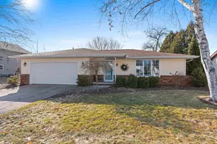 1831 S Mayfair Dr, Appleton, WI 54914 - Photo 6