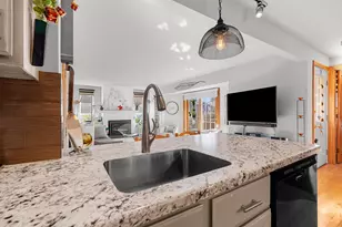 1831 S Mayfair Dr, Appleton, WI 54914 - Photo 18