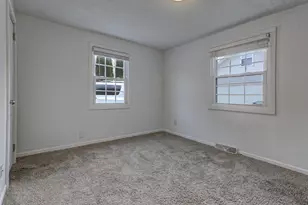 623 Hunters Point Rd, Neenah, WI 54956 - Photo 18
