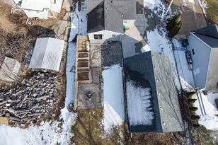 623 Hunters Point Rd, Neenah, WI 54956 - Photo 32