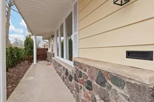 1443 E Calumet St, Appleton, WI 54915 - Photo 4