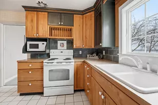 1710 Lakeshore Dr, Menasha, WI 54952 - Photo 12