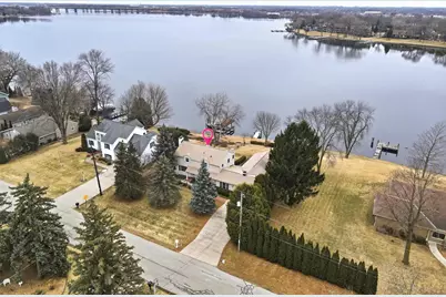 1710 Lakeshore Drive, Menasha, WI 54952 - Photo 48