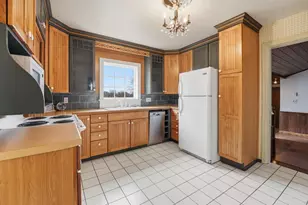 1710 Lakeshore Dr, Menasha, WI 54952 - Photo 10