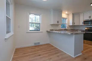 1908 Columbus St, Manitowoc, WI 54220 - Photo 20