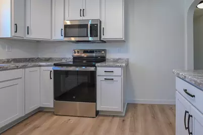 1908 Columbus Street, Manitowoc, WI 54220 - Photo 18