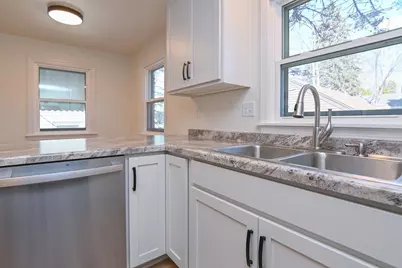 1908 Columbus Street, Manitowoc, WI 54220 - Photo 22