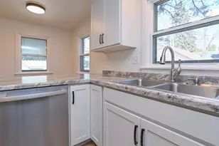 1908 Columbus St, Manitowoc, WI 54220 - Photo 22