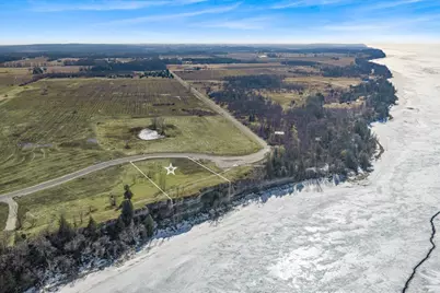 Debroux Court, Sturgeon Bay, WI 54235 - Photo 6