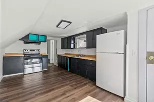 86 E Johnson St, Fond du Lac, WI 54935 - Photo 12