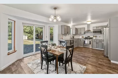 4523 Columbus Street, Two Rivers, WI 54241 - Photo 6