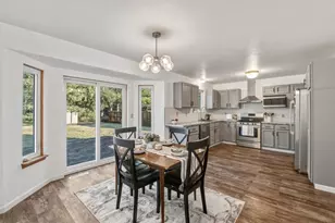 4523 Columbus St, Two Rivers, WI 54241 - Photo 6