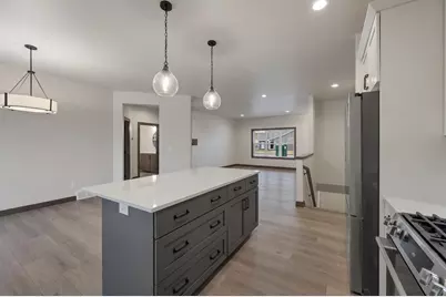 2407 Whispering Wind Lane, Green Bay, WI 54303 - Photo 14