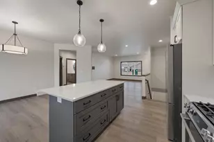 2407 Whispering Wind Ln, Green Bay, WI 54303 - Photo 14