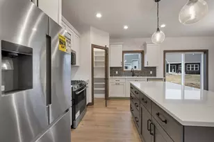 2407 Whispering Wind Ln, Green Bay, WI 54303 - Photo 10