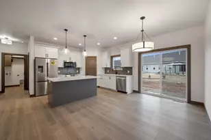 2407 Whispering Wind Ln, Green Bay, WI 54303 - Photo 20