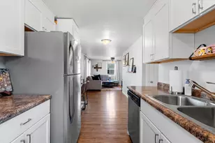 831 Sunny Ln, Green Bay, WI 54304 - Photo 10